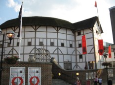 Shakespeares-Globe-Theatre-London-533x400